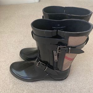 Burberry boots, waterproof